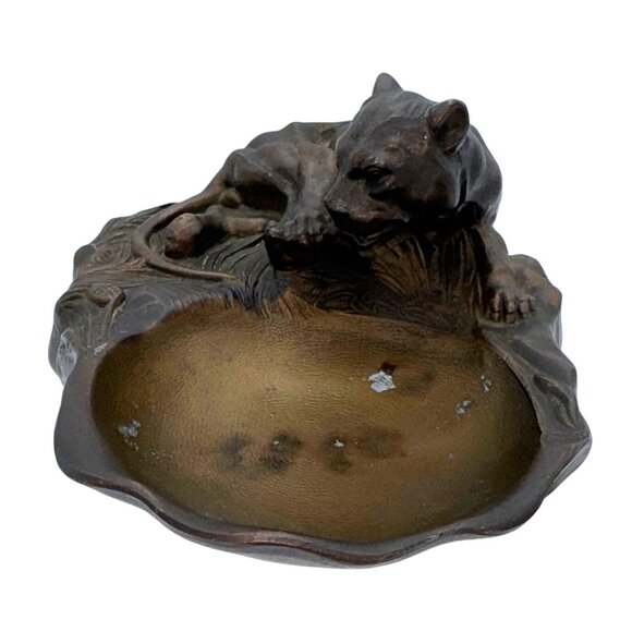 Vintage Art Deco Gold Metal Spelter Ravenous Feeding Lion or Panther Ashtray - Picture 6 of 8